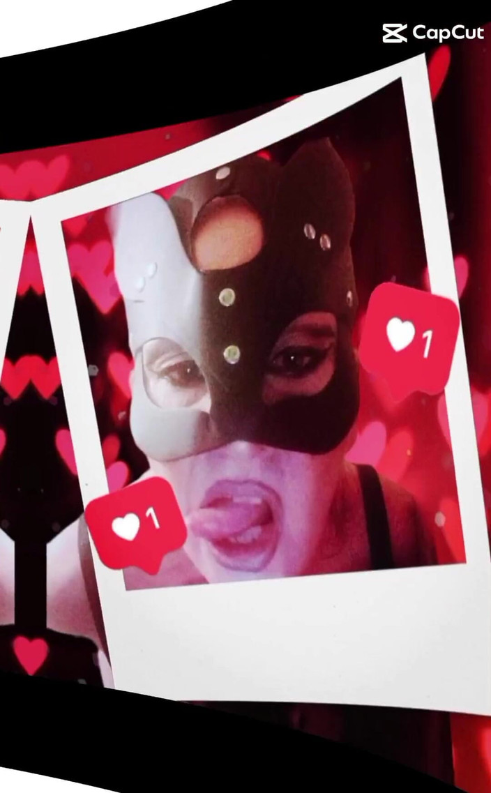 Dominatrix Redsonyja: Dejte mi zadek nebo Chceš můj zadek Hmm prozkoumat s...