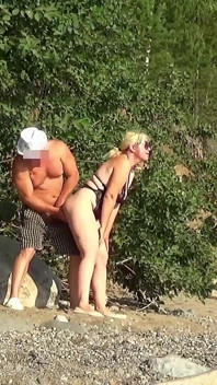 Récupérer une MILF sexy sur la côte