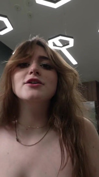 Lilibet Saunders in cuckquean stiefdochter - creampies voor altijd