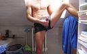 Jerking studs: Trying out my new full zipper jogging shorts and cum...