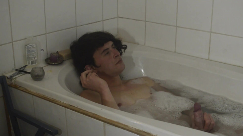 Sara B: Non-binary taking bath, smoking and jerking