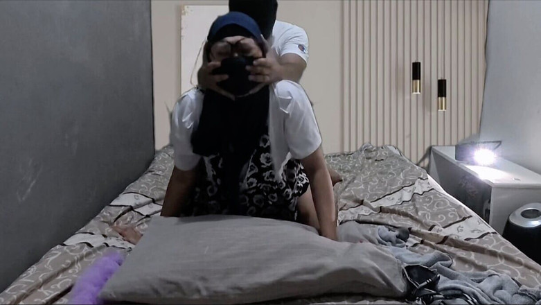 Indo Couple: Freche indonesische ehefrau lehrt ihren freund sex