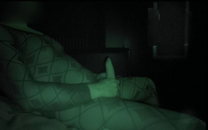 Tobi00815: Masturbuje pro Cizince před gloryhole v Porncinema. Baculatý exhibicionista Tobi00815