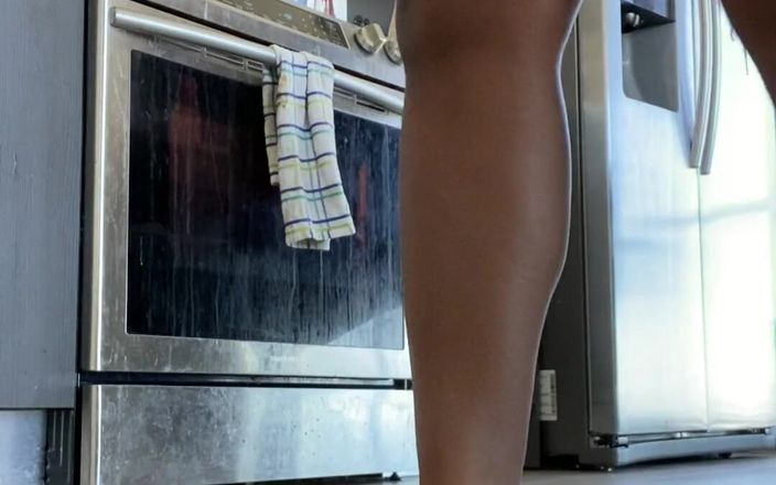 Baby Soles: Filming My Feet While Cooking