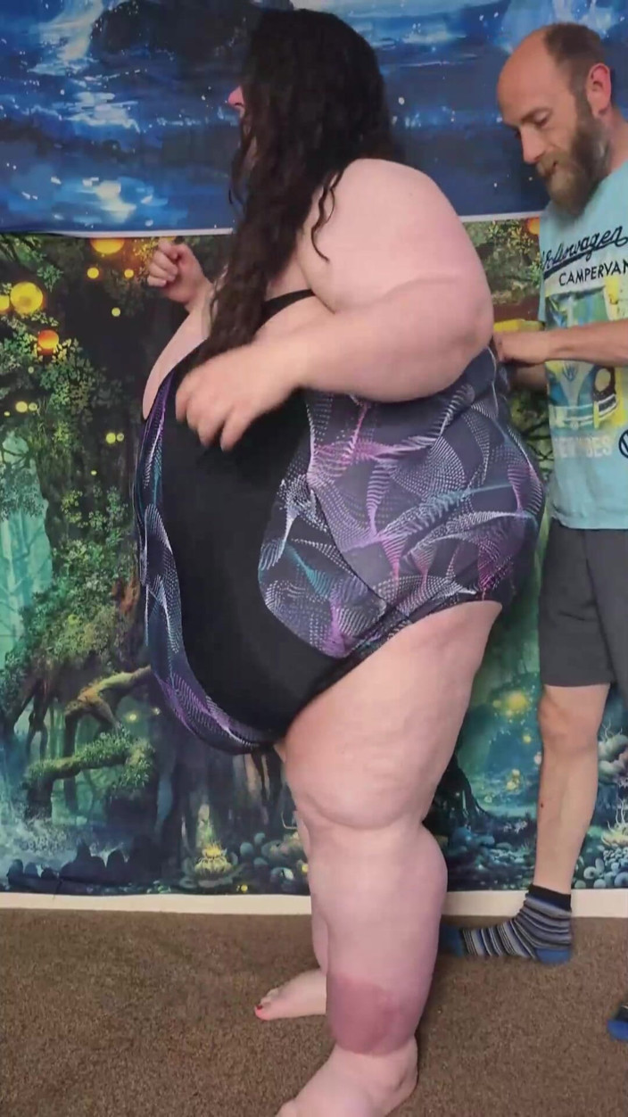 SSBBWLadyBrads: SSBBW Fat Goddess Swimwear Try on