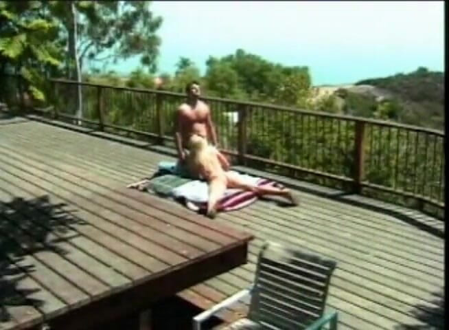 Teens Get it Hard: Blonde teen with nicely round ass gets pussy pounded outdoors