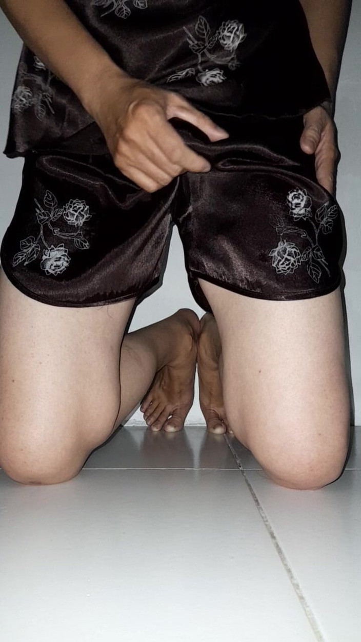 Naomisinka: Crossdresser Cum Wearing Satin Silk Set