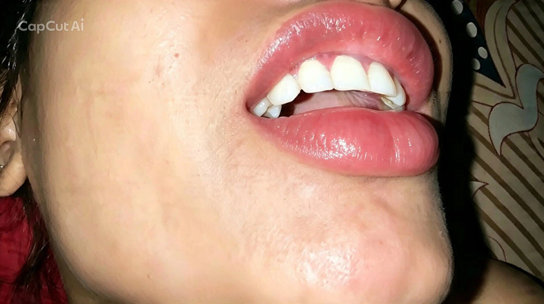 HOT_RUHI002: 私の小さな継姉のきつい膣、とても硬いフルセックスビデオ