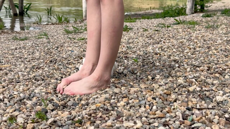 Loly Nebel Studio: Wandeling door het Asmr-bosmeer