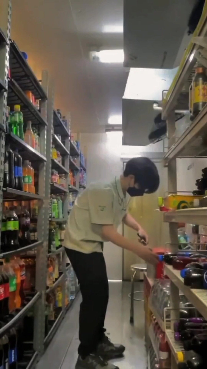 Louswee: リラックスした買い物、いたずらな考え