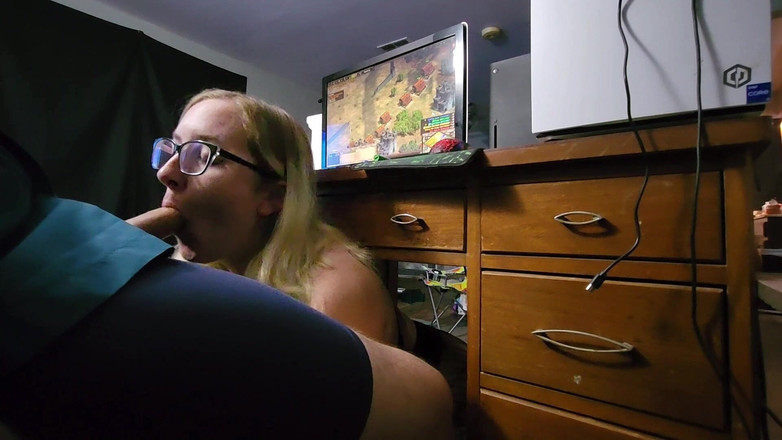 Mama_Foxx94: Being a Dirty Slut While He Plays Games with His...