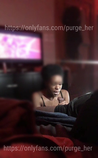 Purge_her: Slim Two Hand Twist Chick Sloppy Bed Head