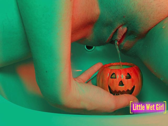 Pissing in the pumpkin on Halloween (Little-Wet-Girl)