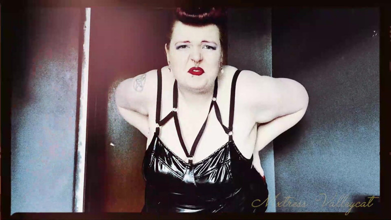 Mxtress Valleycat: Controlled and Mine