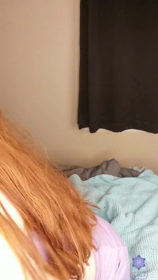 Dahlia Wolf: Gorąca ruda głębokie gardło