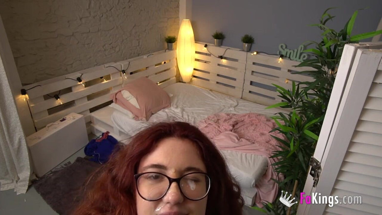 FAKings: Redhead teen Ishtar shows us what she does at home...