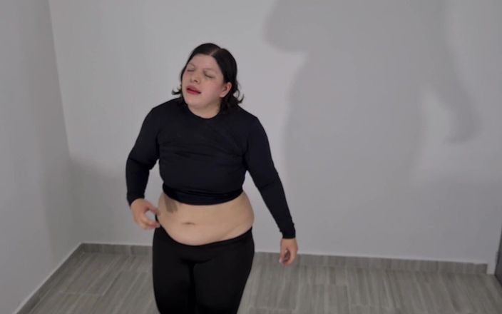 Alice Scott: Workout and Belly Fetish