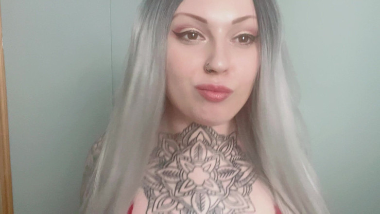 Miss Valentina: Reine d’Ahegao