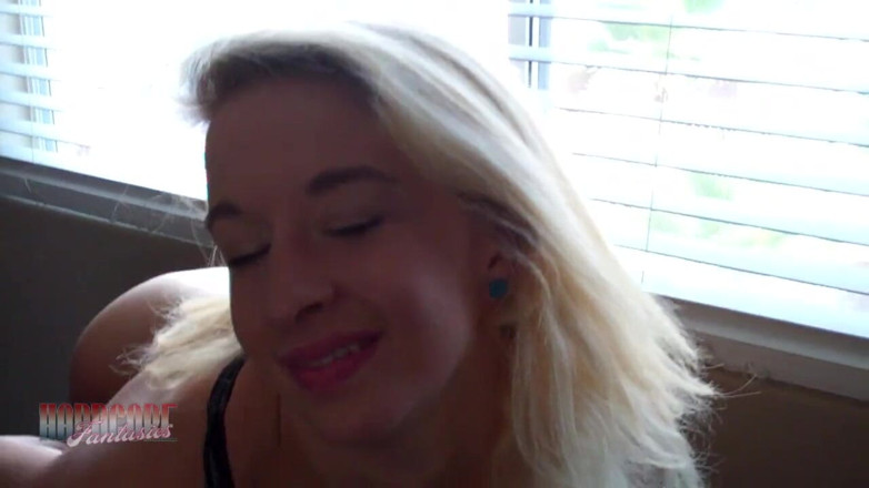 Fantasy Hardcore: Pussy Stretching Horny Teen