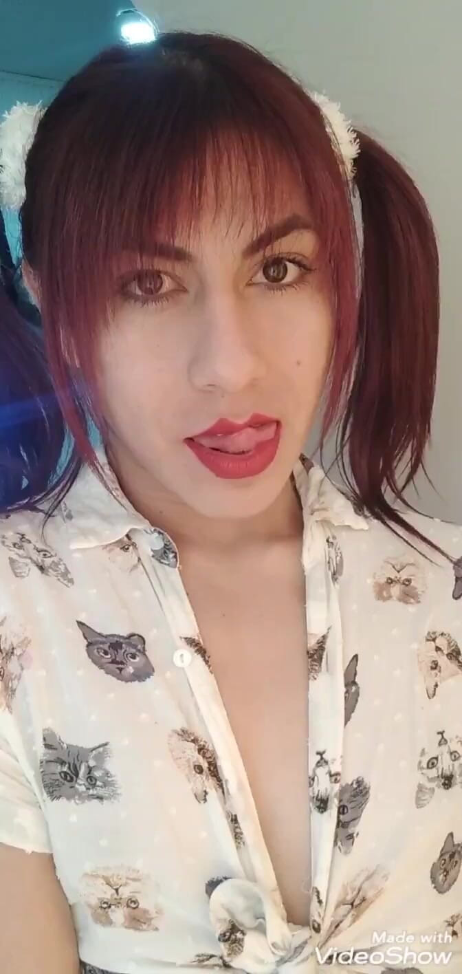 Evehamphy: Masturbazione con uniforme scolastica