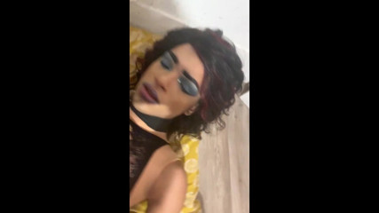 2CD Sluts: Crossdresser dikongkek dalam but thight