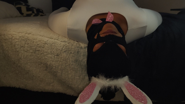 PABLO N3GROBAR: 热辣的喉咙....Bunnie 3.0