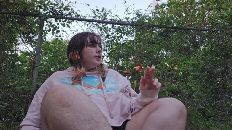 Mushroombitchx: Merokok dan menggoda tetanggaku