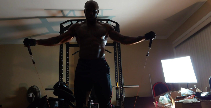 Hallelujah Johnson: Today 阻力训练 锻炼