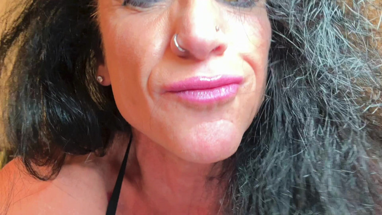 Kandylegsxxx: Pegging POV: Din privata session i Kandyland