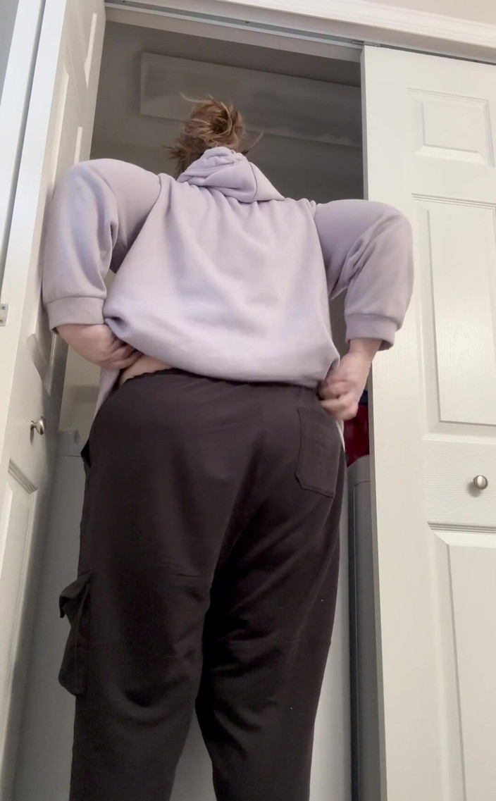 KinkyKatie: 一直保持洗衣服有趣！