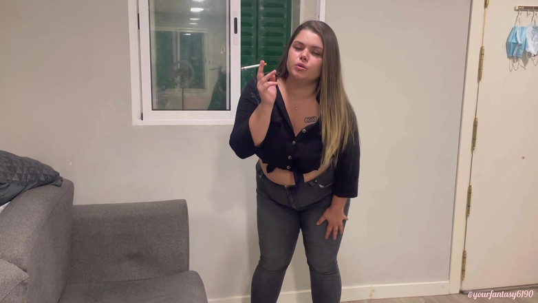 Your fantasy studio: 흑인 청바지를 입고 담배를 피우고 후장 따먹기