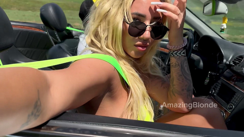 Amazing Blonde: Чудовий домашній мінет красивої суки