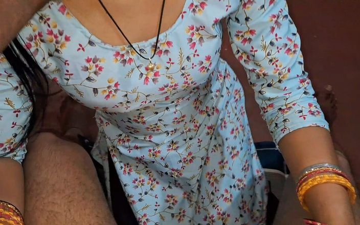 xshika: Sora vitregă indiană tânără și sexy suge pula fraților vitregi atât...