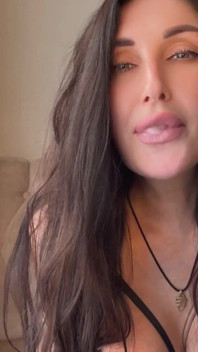 Ich liebe deine nippel und ich will sie lecken