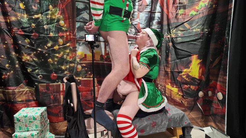 The Izars: Elfi maliziosi il giorno del sex toy sul ripiano 3