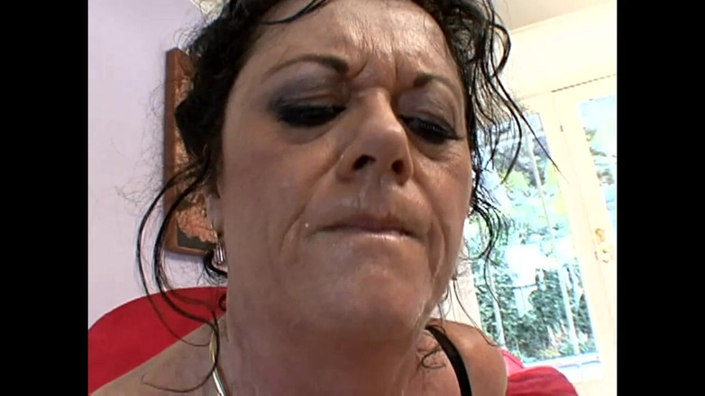 OLD Sinner: Dva velcí ptáci pro moji nevlastní sestru, velký zadek a širokou...