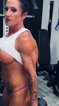 Kandy Flexes and Controls Your Load