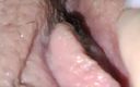 Hot Poller: Juicy Russian Pussy Close-up