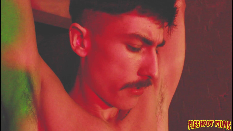 Fleshpot films: Assombração de Axel