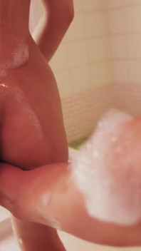 An Immersive Soap Massage Experience with Li Nana
