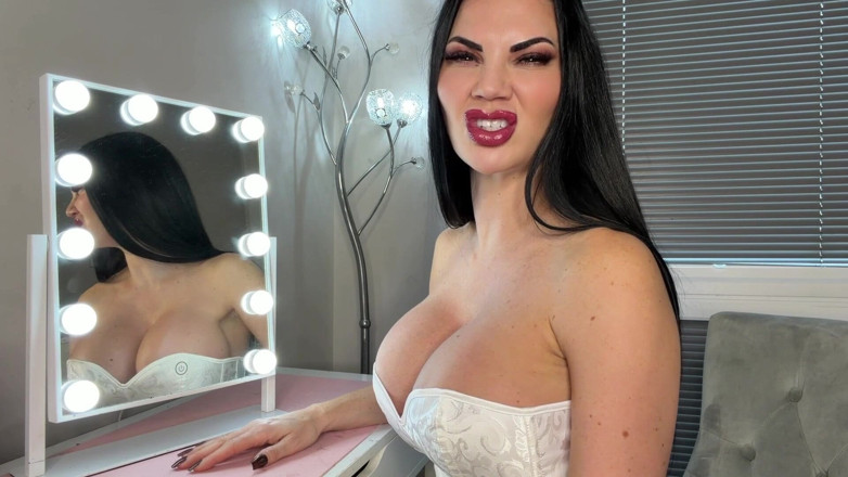 Jasmine Jae: Kocasını aldatan ateşli evli kadın yarağını sikiyor