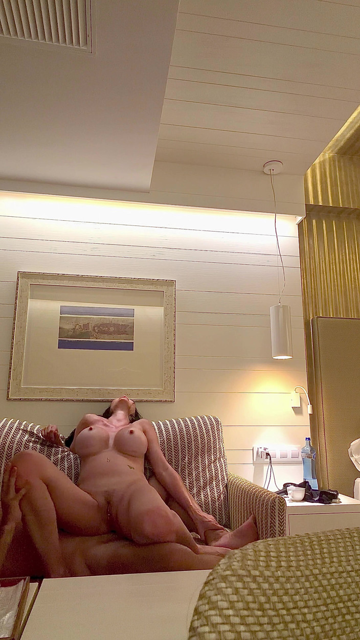 Jasmine Jae: Raw Vacay Anal