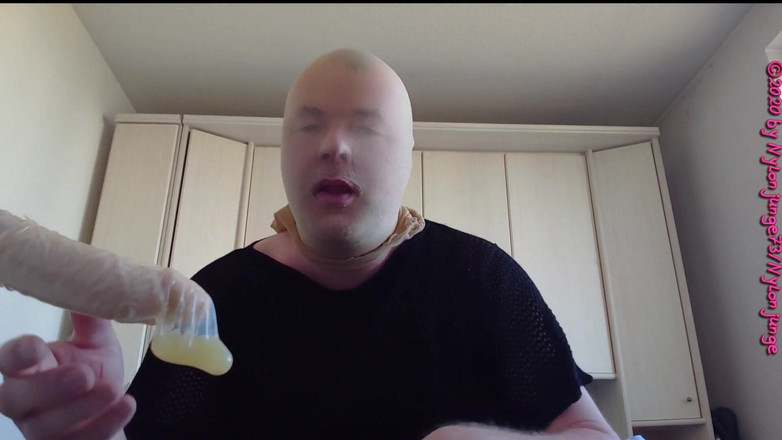 Carmen_Nylonjunge: 정자 콘돔으로 딜도를 불어주는 Nylonface