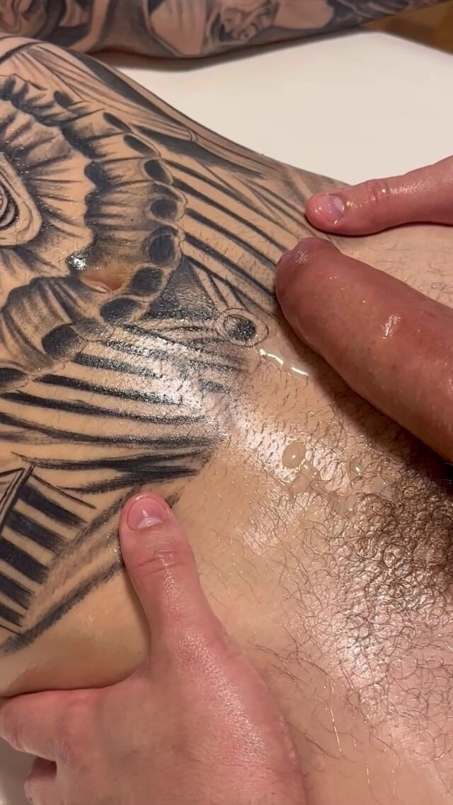 ErickDiaz: Lần đầu tiên được massage mật tông