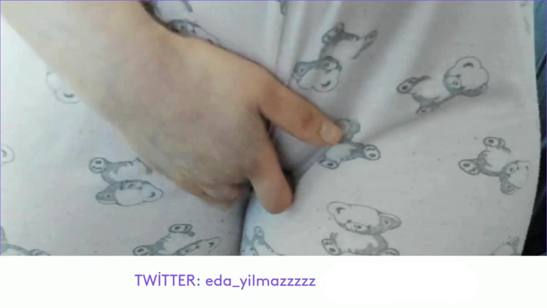 bigass_sexy_bigboobs: Cameltoe- Masturbate with Pajama- Rubbing Pussy with Pajama