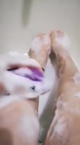 Erotic college: Kaki saya suka bermain dengan bools besar