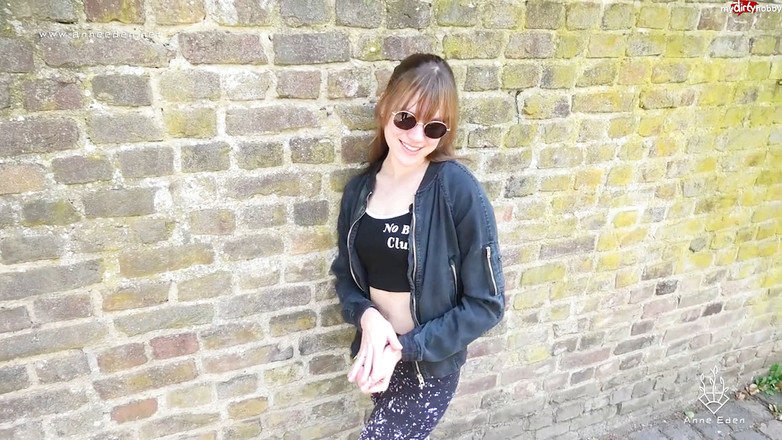 Anne Eden: Meisjesdag escaleert in neukpartij buitenshuis!