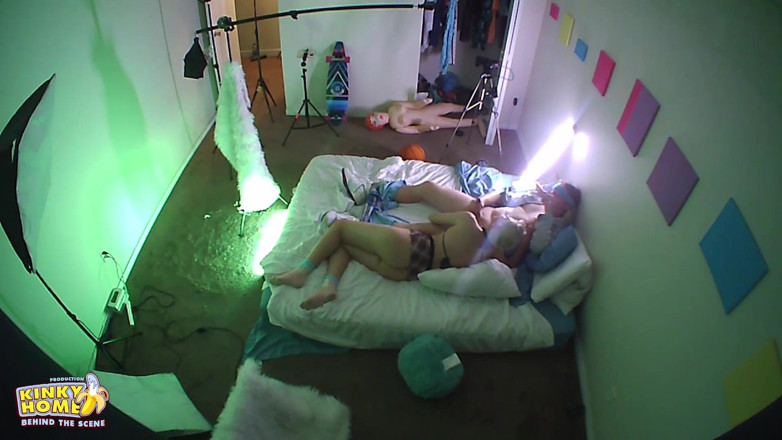 KinkyHome: Schnüfffe an deinem arsch und deinem sperma - BTS