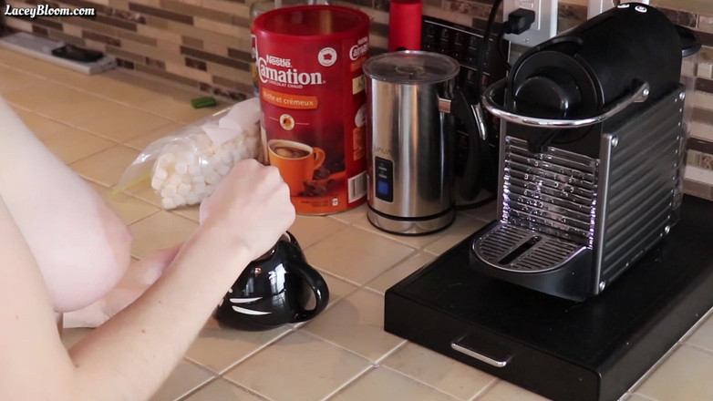 Lacey Bloom: Ngày tuyết Canada 14:14