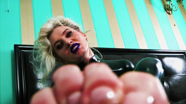 Goddess Celine: Penghinaan hamba peluh